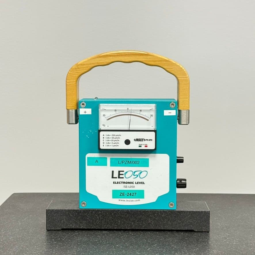 Wzorcowanie płyt pomiarowych – płaskość, model 3D, usługa u klienta